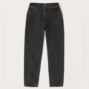 NWT Abercrombie High Rise 80s Mom Jeans in Washed Black